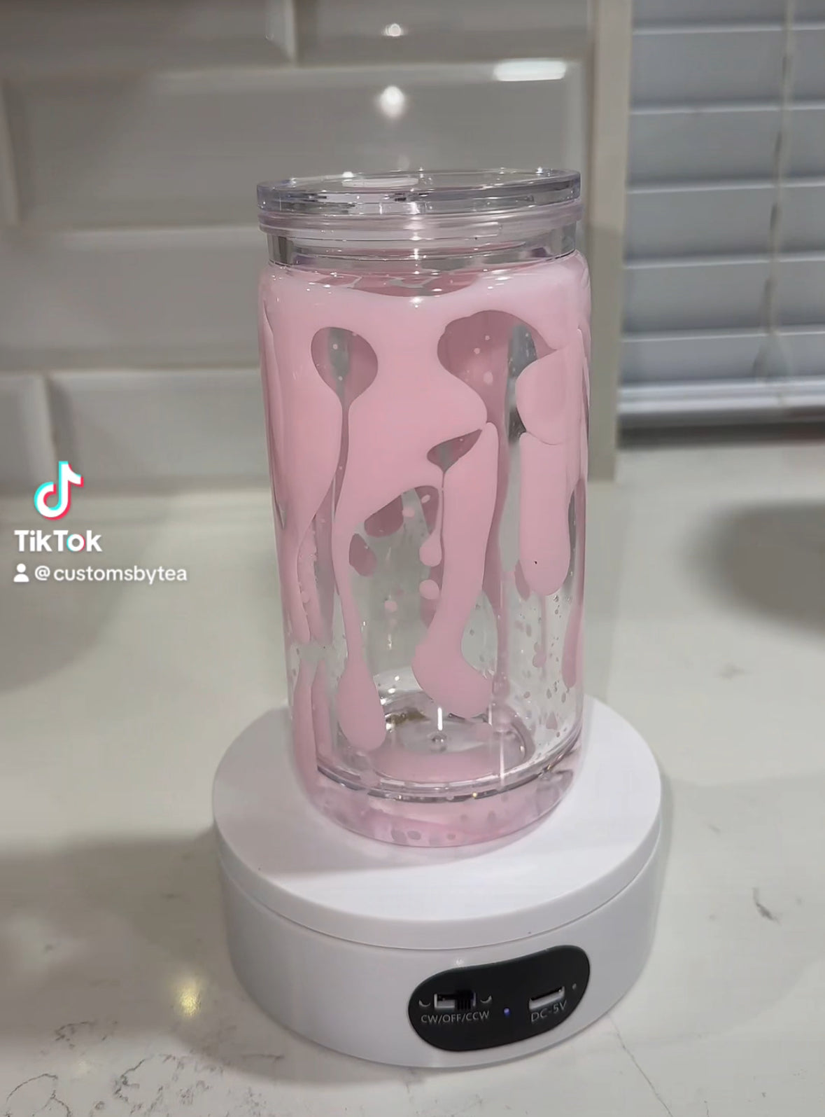 RTS-Premade-16oz Acrylic Snow Globe W/Pink Lava